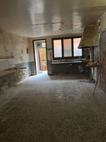 1 bedroom Finca/Country House for sale in Riudecanyes with garage - € 47,000 (Ref: 9513169)