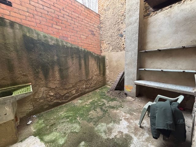 1 bedroom Finca/Country House for sale in Riudecanyes with garage - € 47,000 (Ref: 9513169)