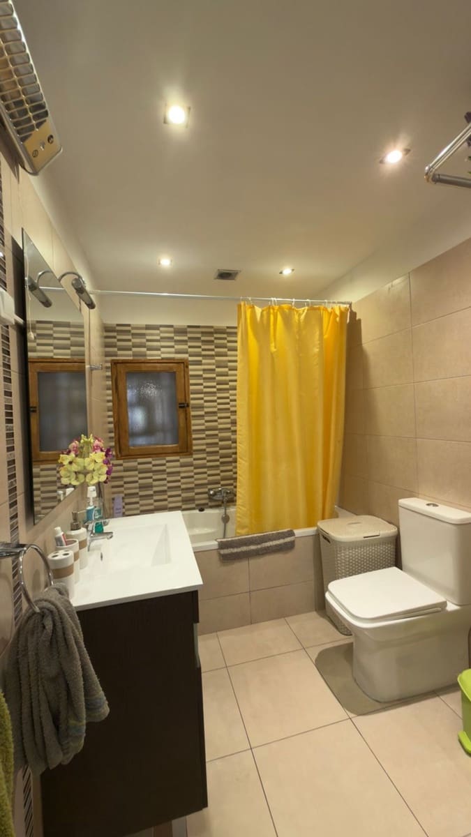 5 soverom Hus til salgs i Benissanet med garasje - € 265 000 (Ref: 9513170)