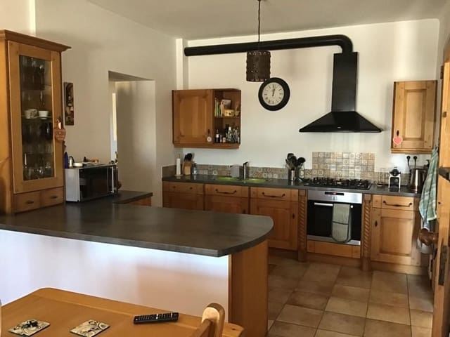 5 soverom Hus til salgs i Benissanet med garasje - € 265 000 (Ref: 9513170)