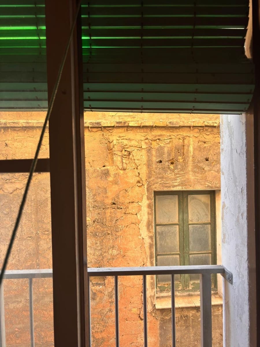 9 bedroom Finca/Country House for sale in Flix with garage - € 35,000 (Ref: 9533254)