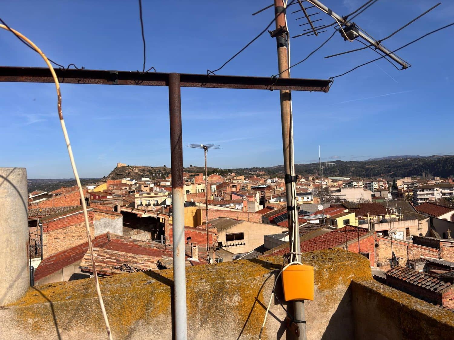 9 bedroom Finca/Country House for sale in Flix with garage - € 35,000 (Ref: 9533254)