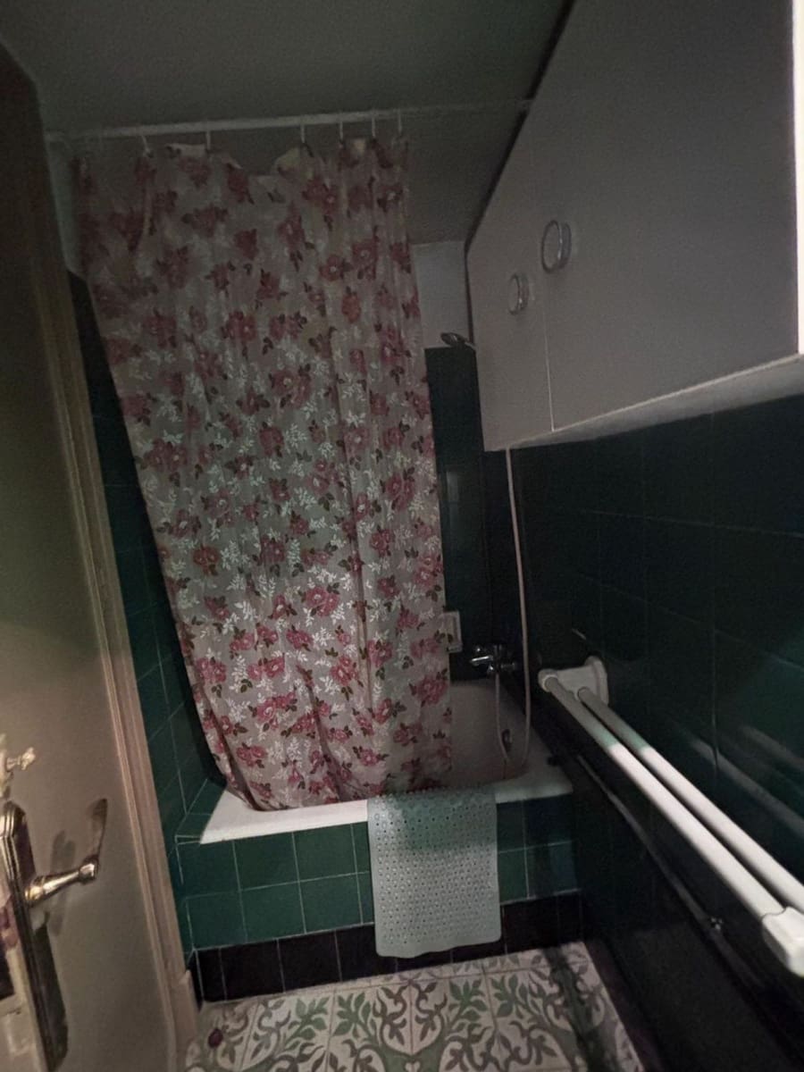 5 bedroom Finca/Country House for sale in Tivissa with garage - € 75,000 (Ref: 9697976)