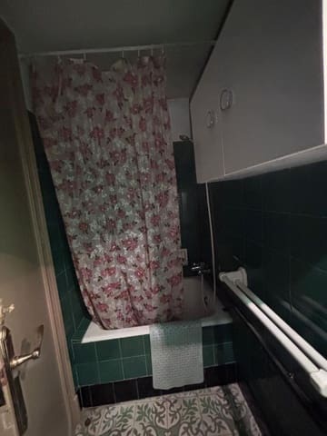 5 soveværelse Finca/Landehus til salg i Tivissa med garage - € 75.000 (Ref: 9697976)