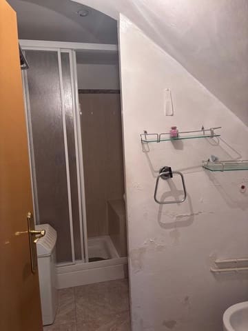 5 soveværelse Finca/Landehus til salg i Tivissa med garage - € 75.000 (Ref: 9697976)