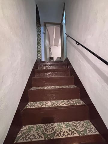 5 soveværelse Finca/Landehus til salg i Tivissa med garage - € 75.000 (Ref: 9697976)