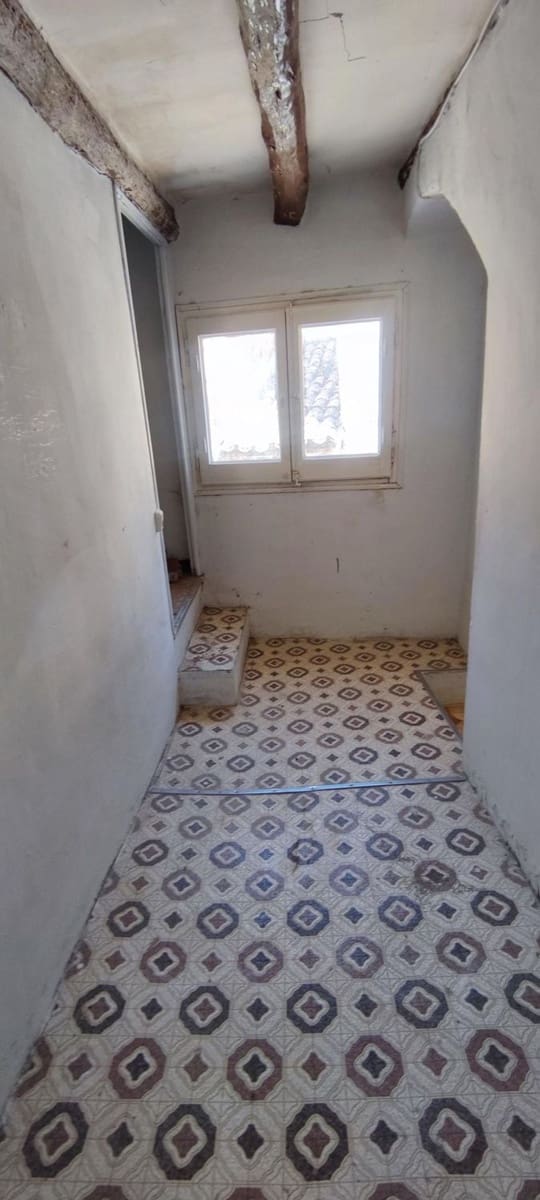 2 bedroom Townhouse for sale in Cabaces with garage - € 35,000 (Ref: 9704452)