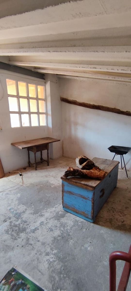 2 bedroom Townhouse for sale in Cabaces with garage - € 35,000 (Ref: 9704452)