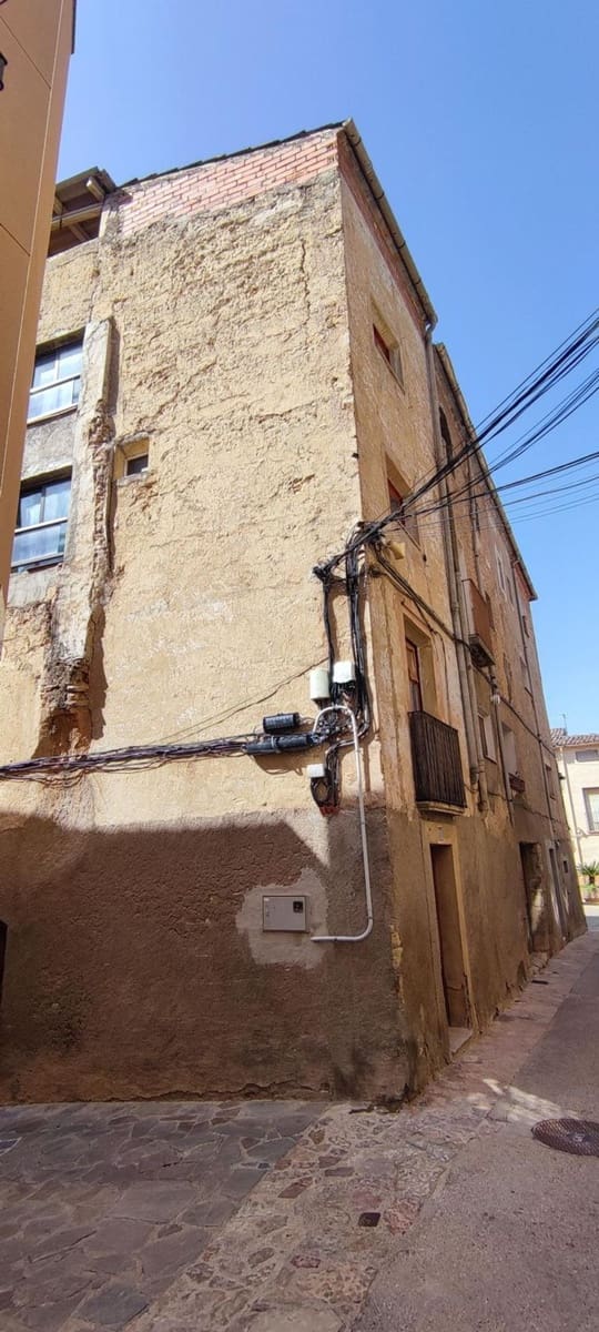 2 bedroom Townhouse for sale in Cabaces with garage - € 35,000 (Ref: 9704452)