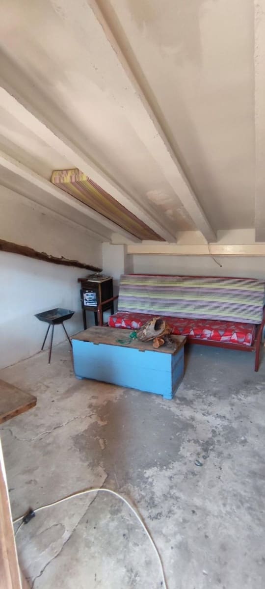 2 bedroom Townhouse for sale in Cabaces with garage - € 35,000 (Ref: 9704452)