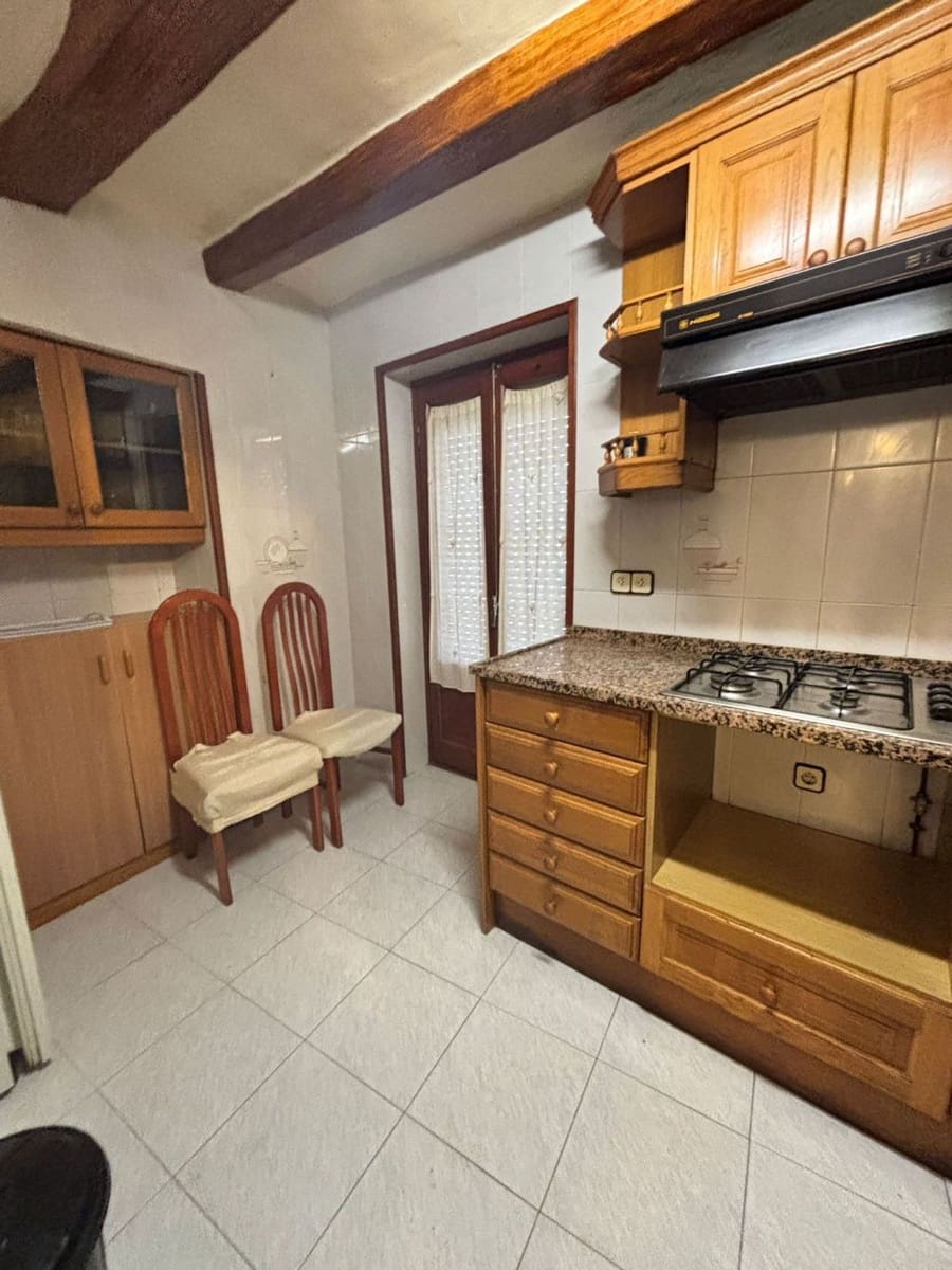 4 slaapkamer Finca/Landhuis te koop in Tivissa met garage - € 110.000 (Ref: 9761596)