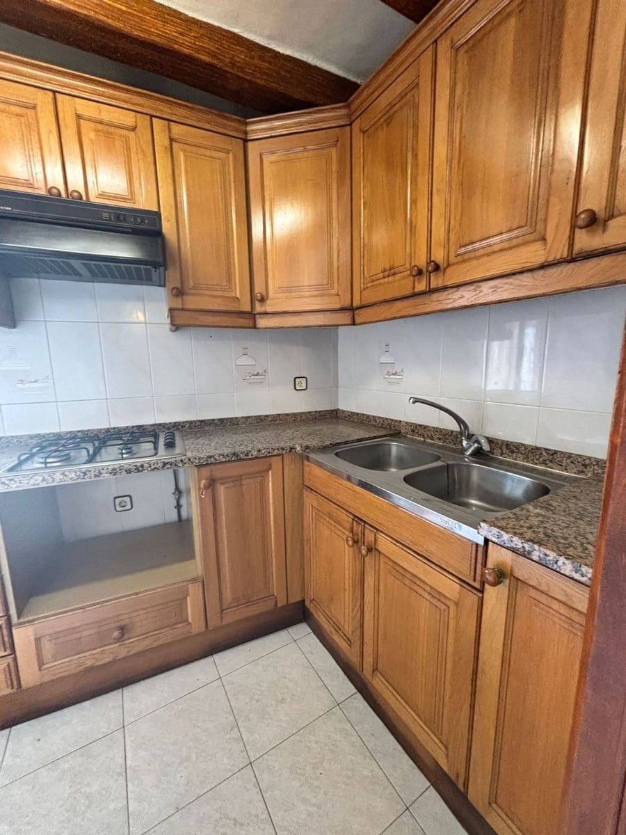 4 slaapkamer Finca/Landhuis te koop in Tivissa met garage - € 110.000 (Ref: 9761596)