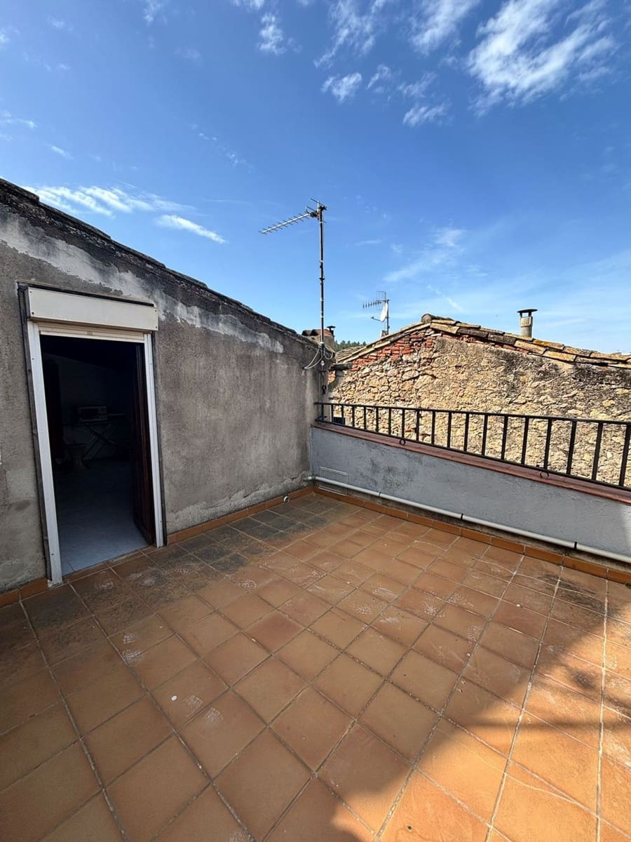 4 slaapkamer Finca/Landhuis te koop in Tivissa met garage - € 110.000 (Ref: 9761596)