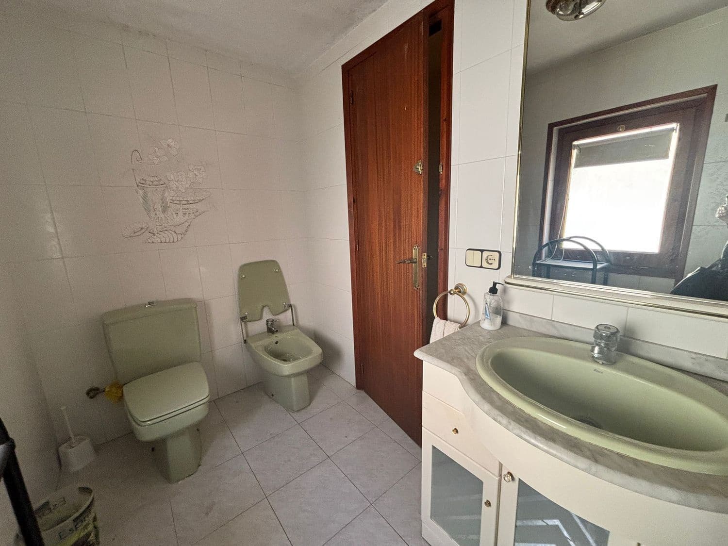 4 slaapkamer Finca/Landhuis te koop in Tivissa met garage - € 110.000 (Ref: 9761596)