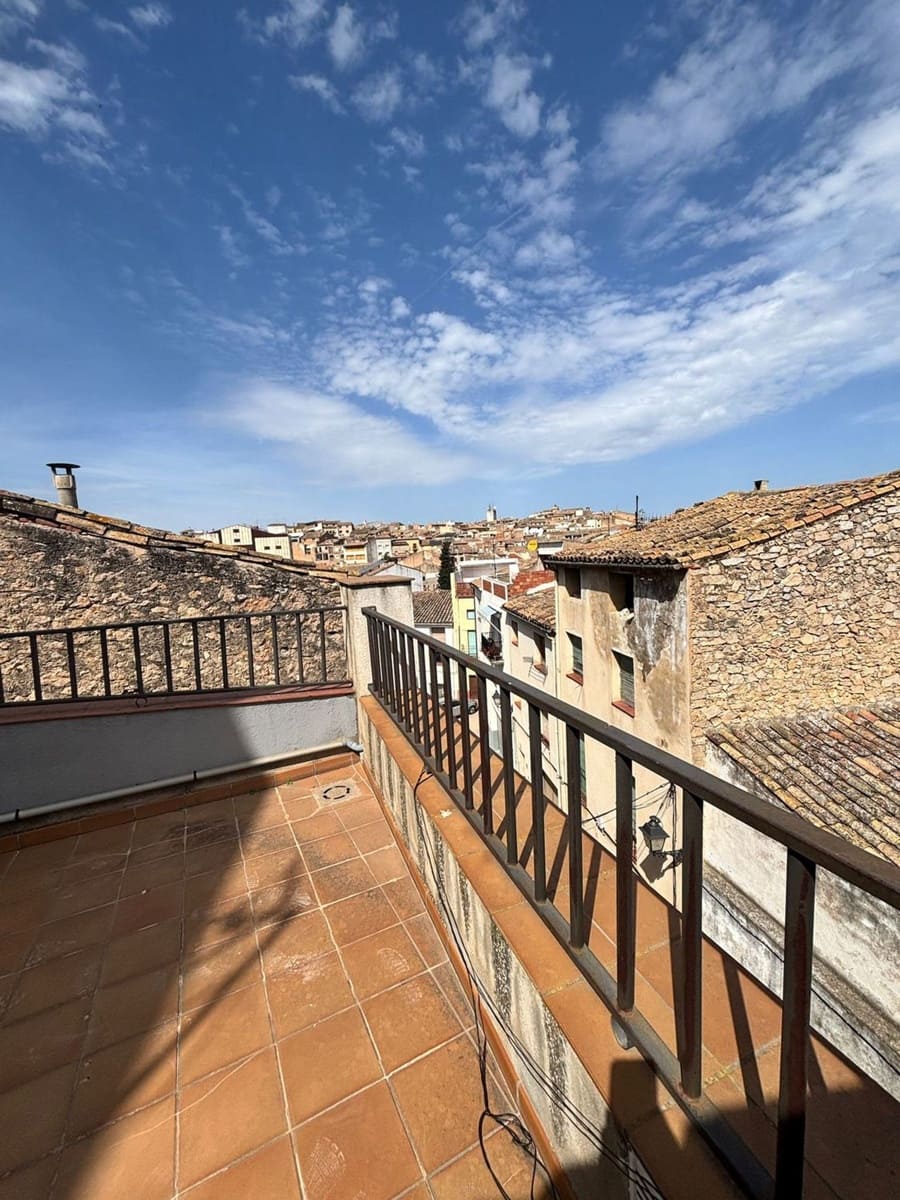 4 slaapkamer Finca/Landhuis te koop in Tivissa met garage - € 110.000 (Ref: 9761596)