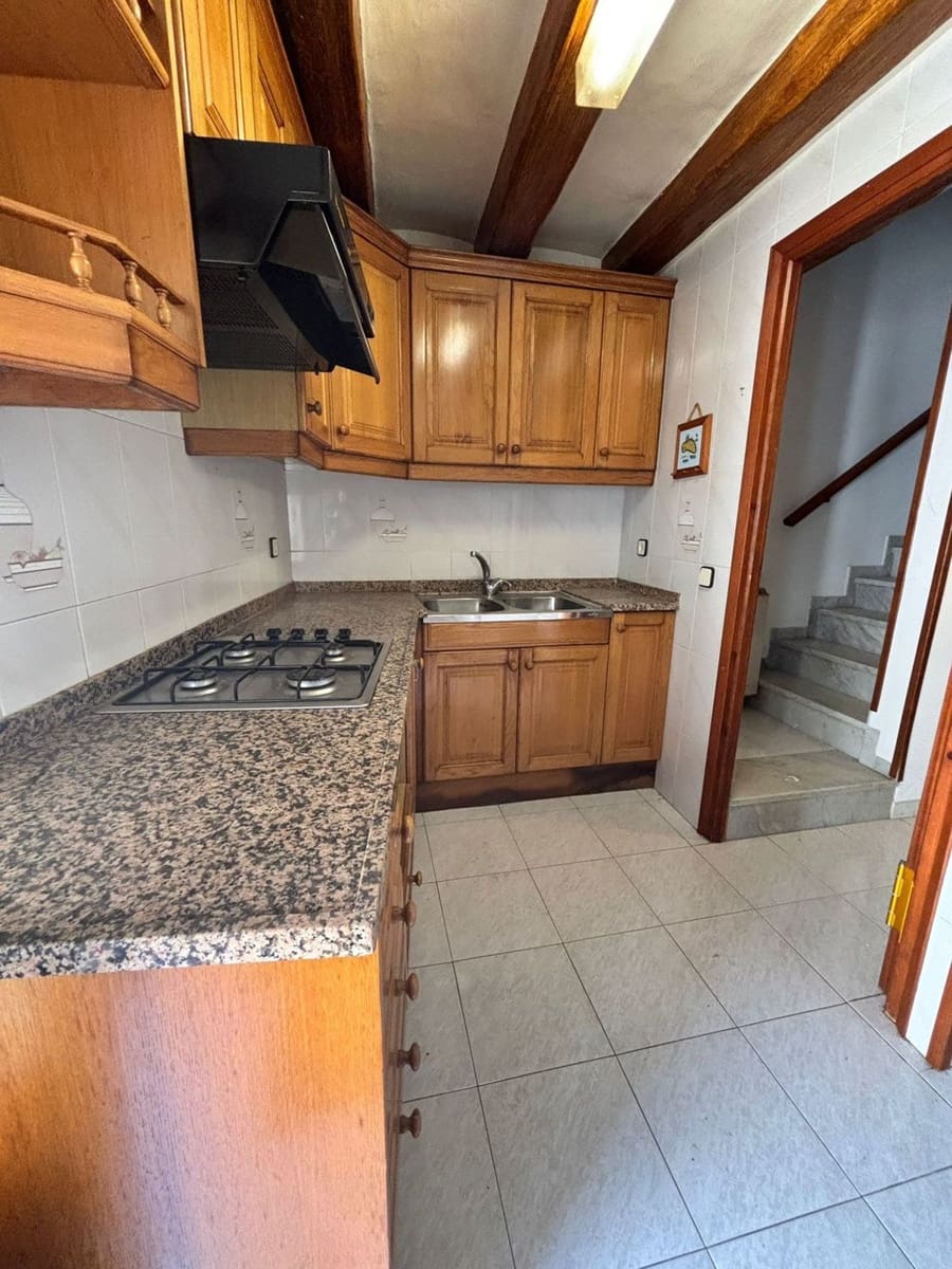 4 slaapkamer Finca/Landhuis te koop in Tivissa met garage - € 110.000 (Ref: 9761596)
