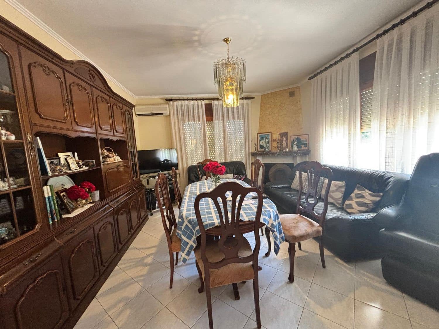 2 bedroom Villa for sale in Flix with garage - € 160,000 (Ref: 9833303)