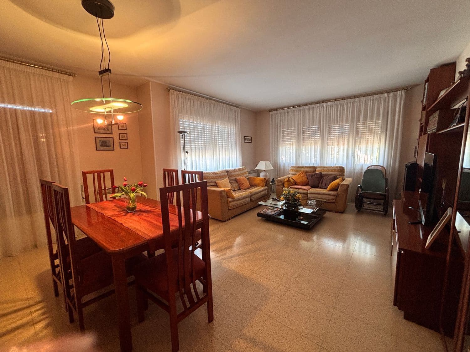 4 bedroom Villa for sale in Flix with garage - € 239,000 (Ref: 9889652)
