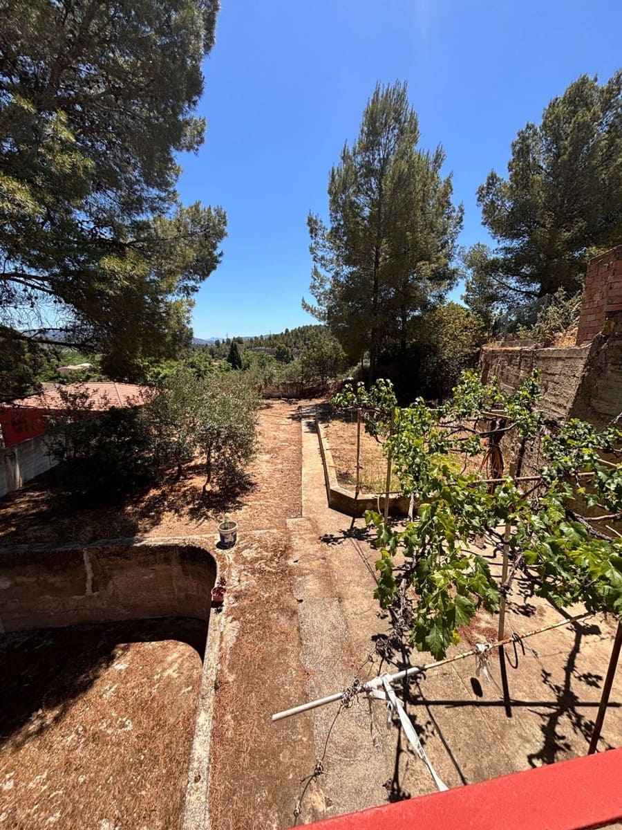 4 bedroom Villa for sale in Flix with garage - € 239,000 (Ref: 9889652)
