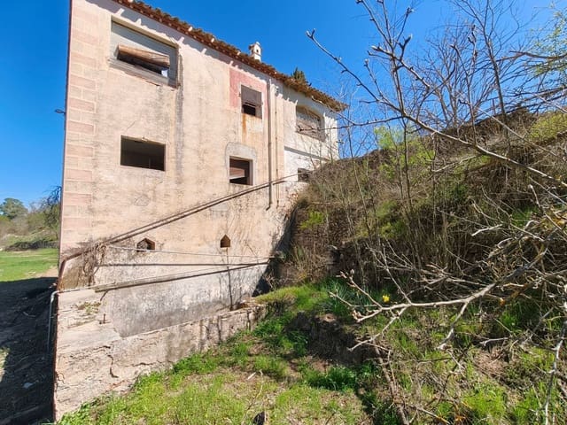 4 bedroom Finca/Country House for sale in Falset - € 160,000 (Ref: 9898904)
