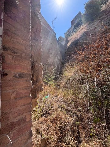 Ubebygd land til salgs i Flix - € 15 000 (Ref: 9956682)