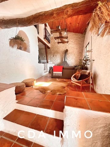 3 soveværelse Villa til salg i La Pobla de Benifassà - € 145.000 (Ref: 8440779)