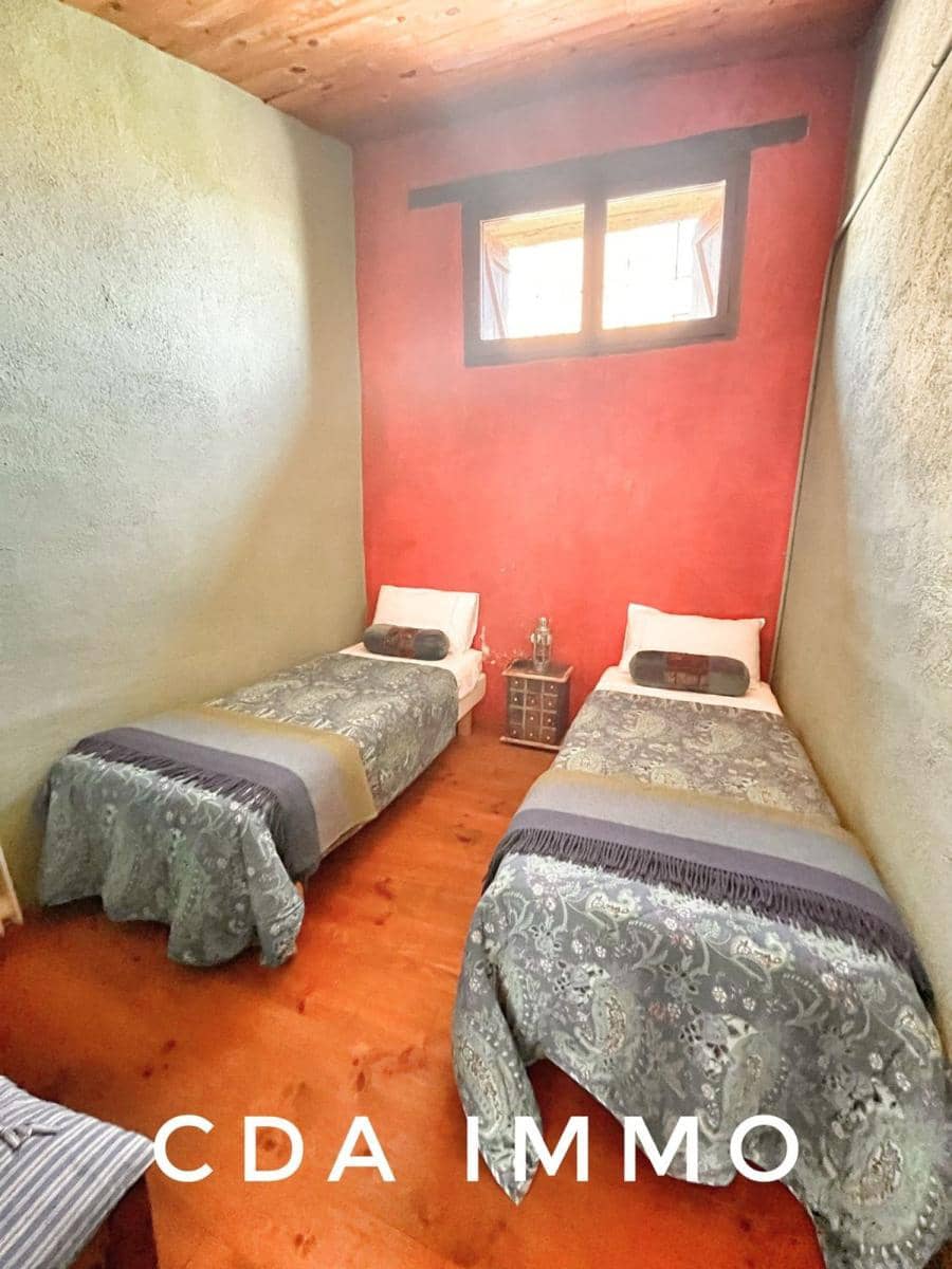 Chalet de 3 habitaciones en La Pobla de Benifassà en venta - 145.000 € (Ref: 8440779)