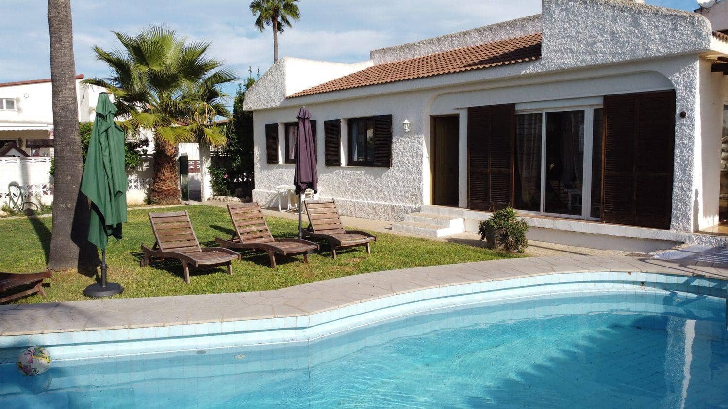 3 soveværelse Villa til salg i Vinaros med swimmingpool - € 320.000 (Ref: 8570744)