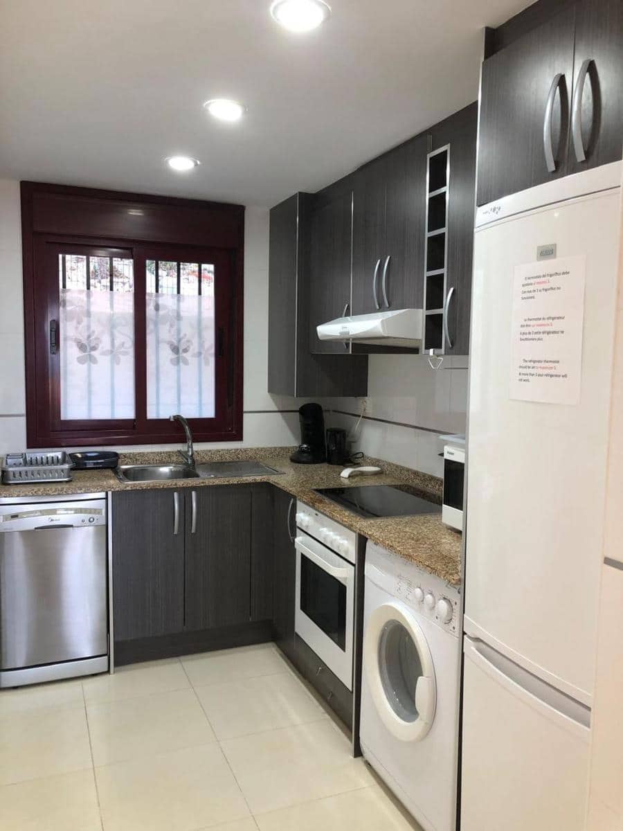 Piso de 2 habitaciones en Peñíscola en venta con piscina - 219.000 € (Ref: 9875861)