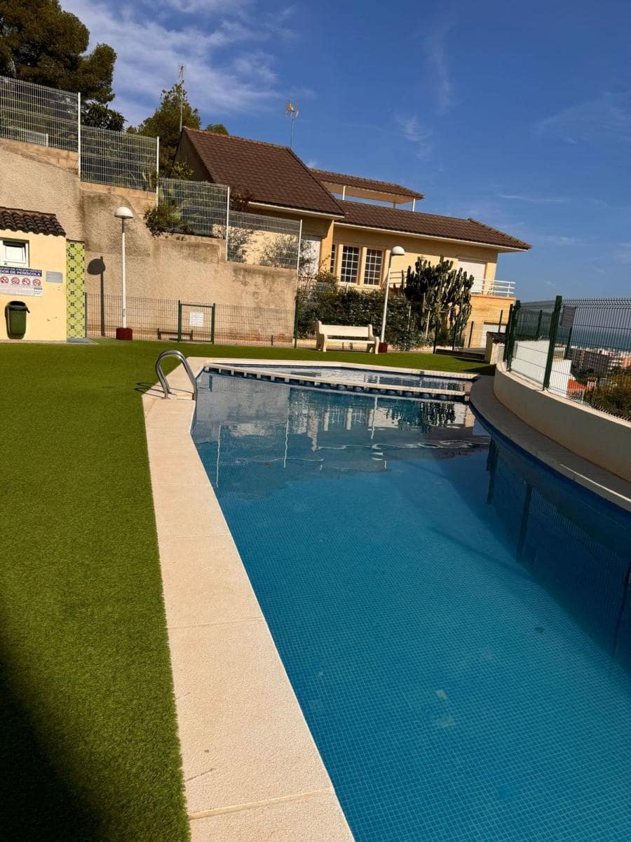 Piso de 2 habitaciones en Peñíscola en venta con piscina - 219.000 € (Ref: 9875861)