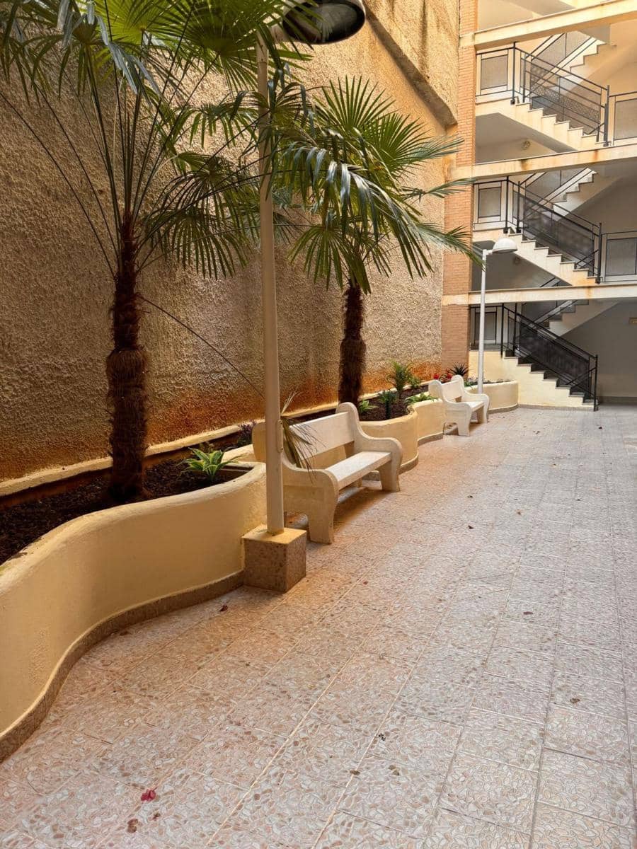 Piso de 2 habitaciones en Peñíscola en venta con piscina - 219.000 € (Ref: 9875861)