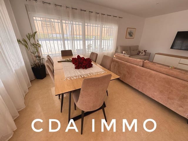 Chalet de 3 habitaciones en Vinaròs en venta con piscina - 419.000 € (Ref: 9875865)