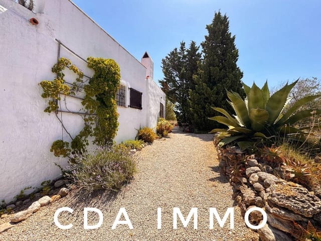 Chalet de 2 habitaciones en San Rafael del Rio / Sant Rafael del Riu en venta con piscina - 209.000 € (Ref: 9936045)
