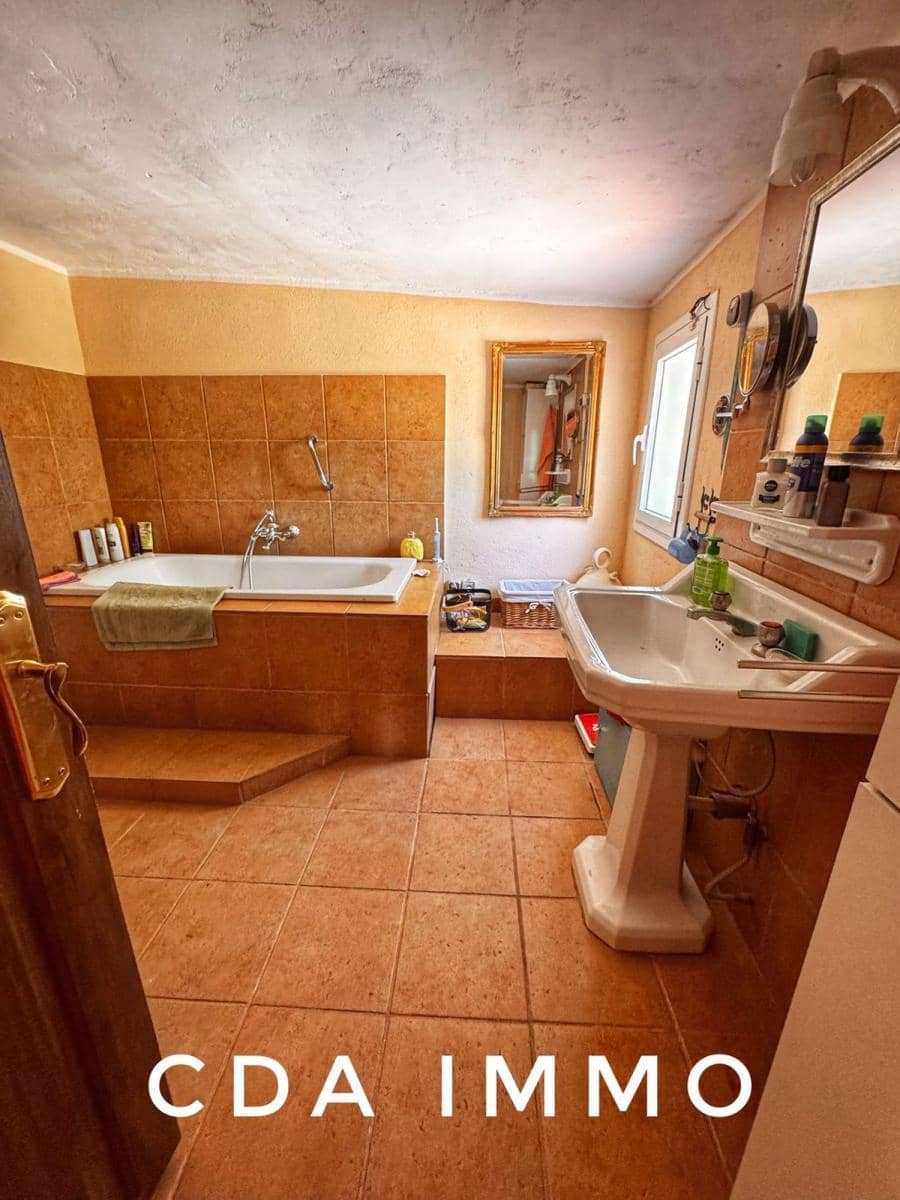 2 makuuhuone Huvila myytävänä paikassa San Rafael del Rio / Sant Rafael del Riu mukana uima-altaan - 209 000 € (Ref: 9936045)