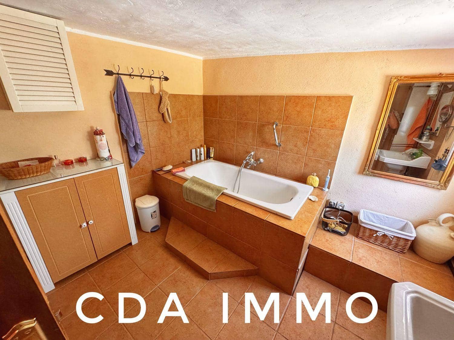 2 makuuhuone Huvila myytävänä paikassa San Rafael del Rio / Sant Rafael del Riu mukana uima-altaan - 209 000 € (Ref: 9936045)