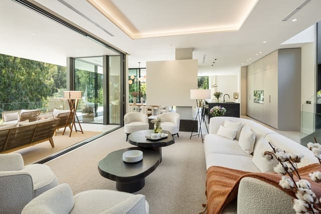 6 soverom Villa til salgs i Los Naranjos, Marbella med svømmebasseng garasje - € 4 375 000 (Ref: 8893041)