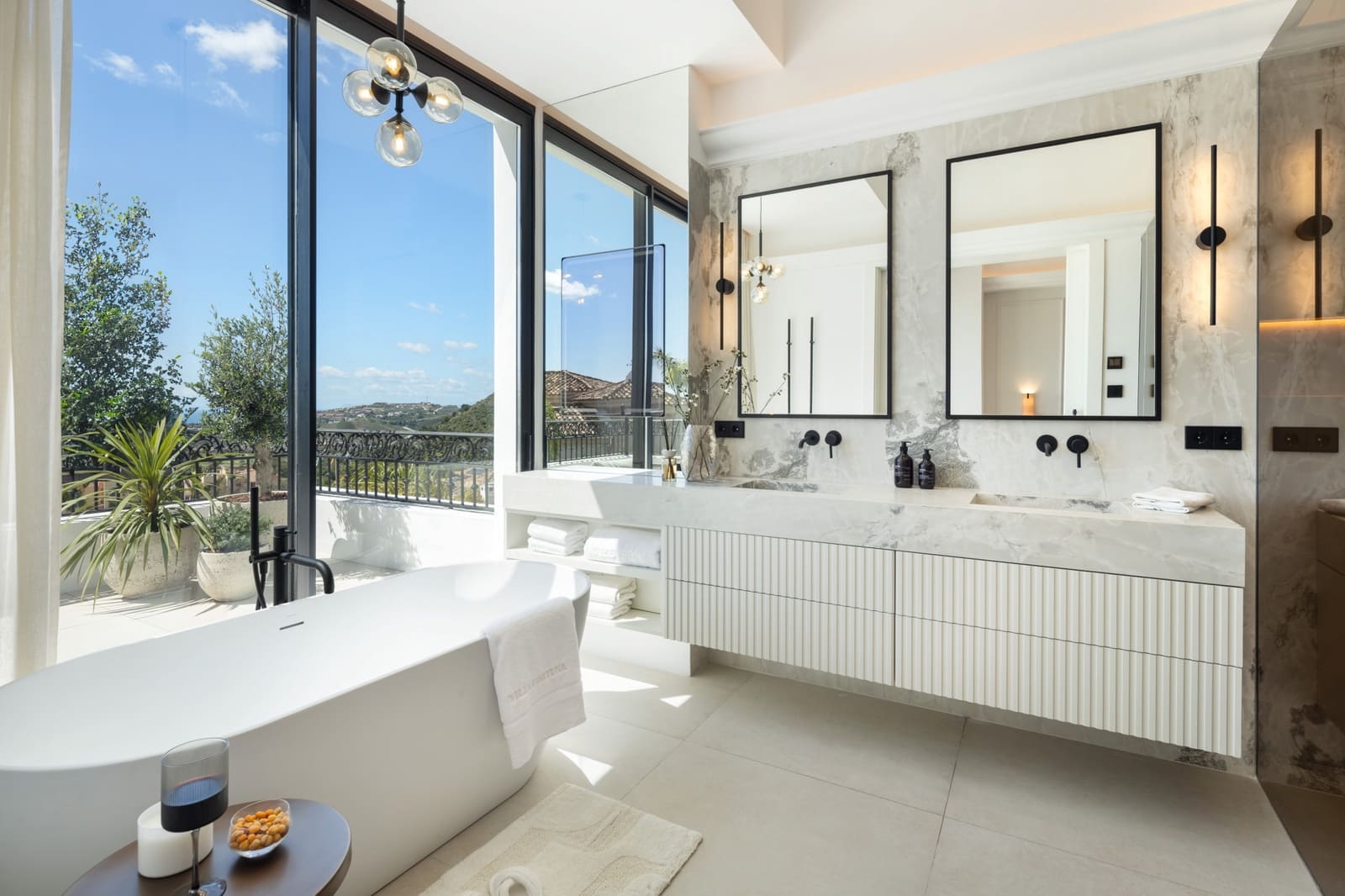 5 soveværelse Villa til salg i Los Arqueros med swimmingpool garage - € 5.495.000 (Ref: 8893045)