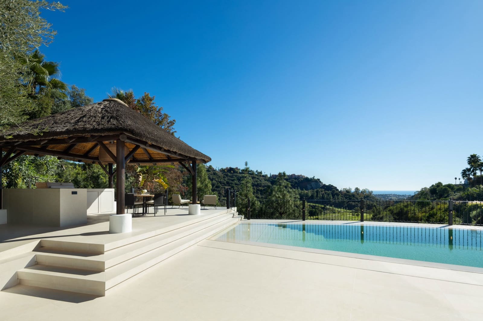 5 soveværelse Villa til salg i Los Arqueros med swimmingpool garage - € 5.750.000 (Ref: 8893048)