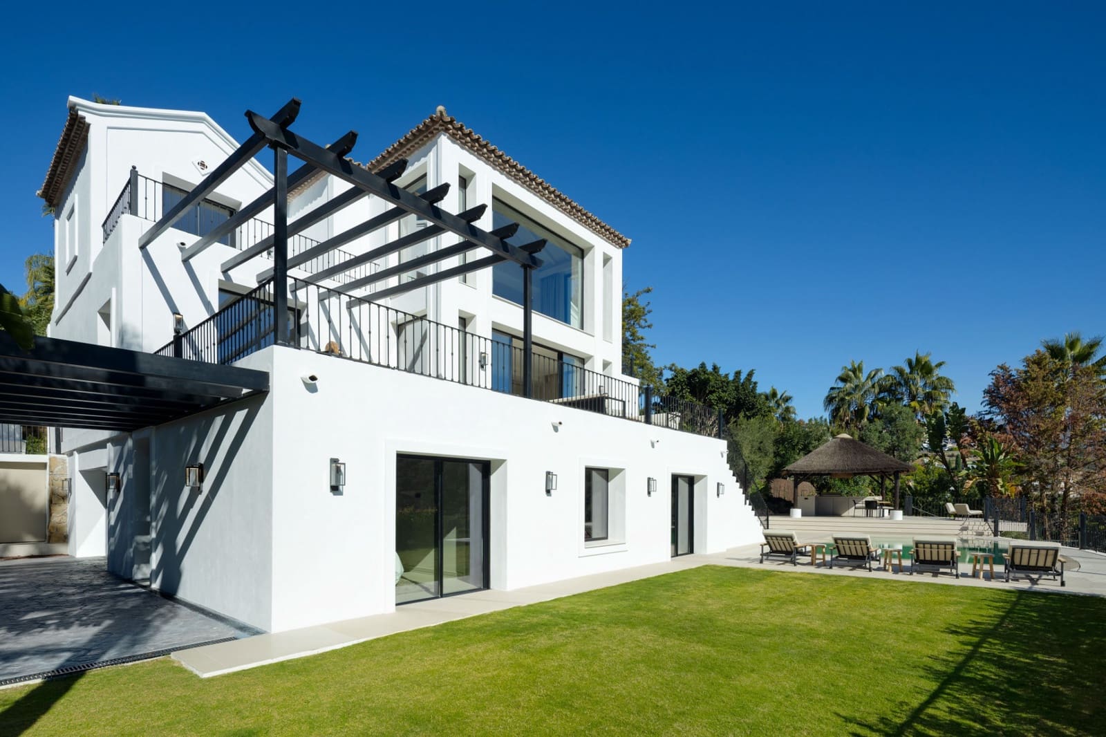 5 soveværelse Villa til salg i Los Arqueros med swimmingpool garage - € 5.750.000 (Ref: 8893048)