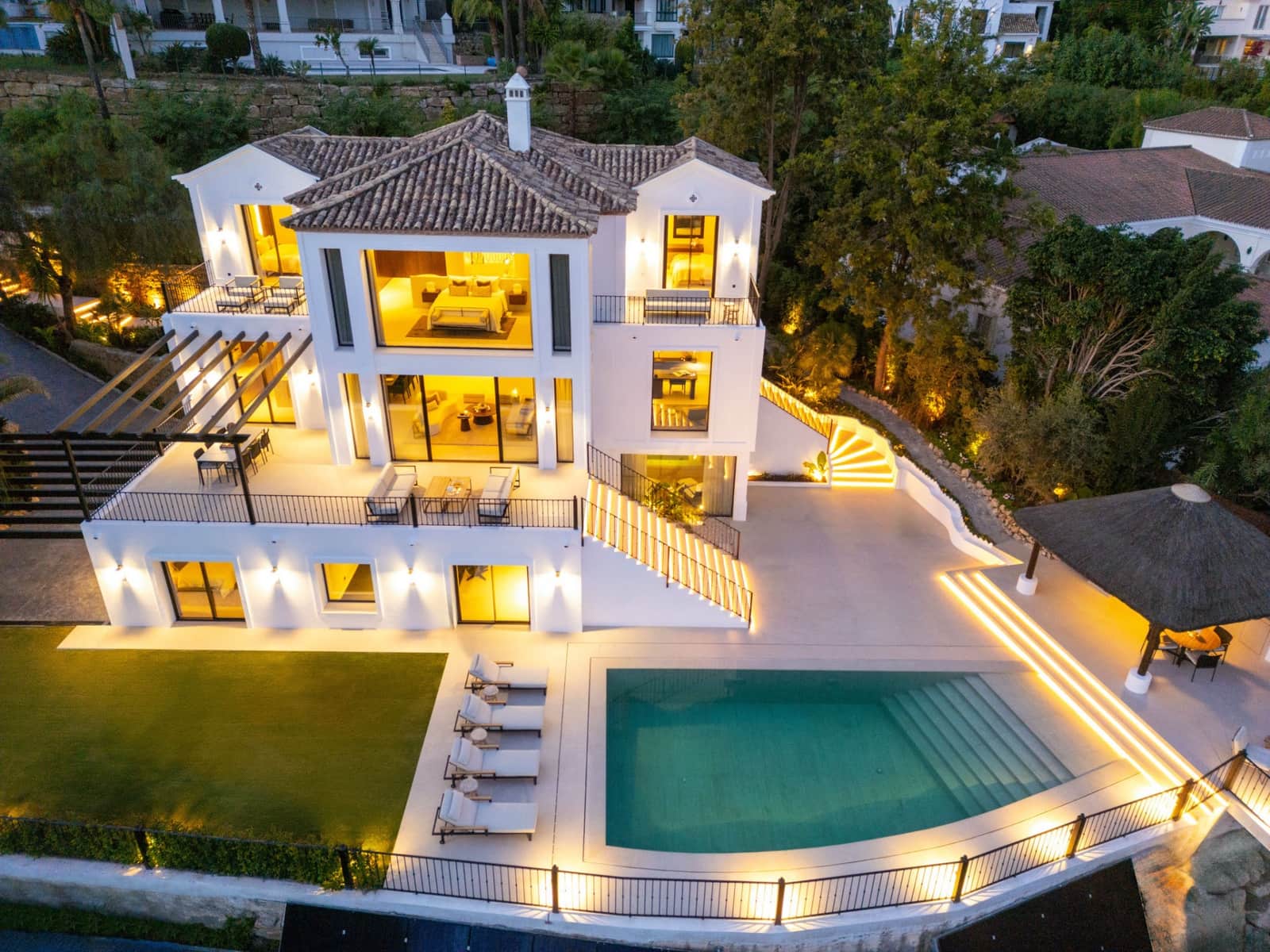 5 soveværelse Villa til salg i Los Arqueros med swimmingpool garage - € 5.750.000 (Ref: 8893048)