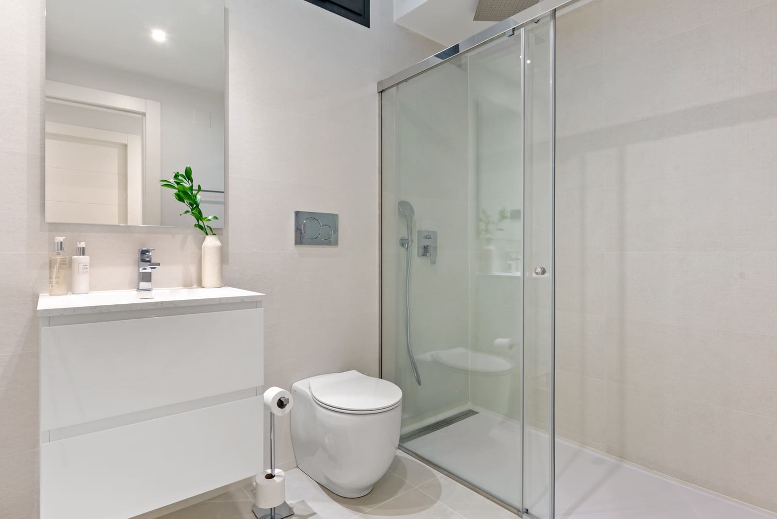 5 soveværelse Byhus til salg i Puerto Banus med swimmingpool garage - € 2.395.000 (Ref: 8905475)