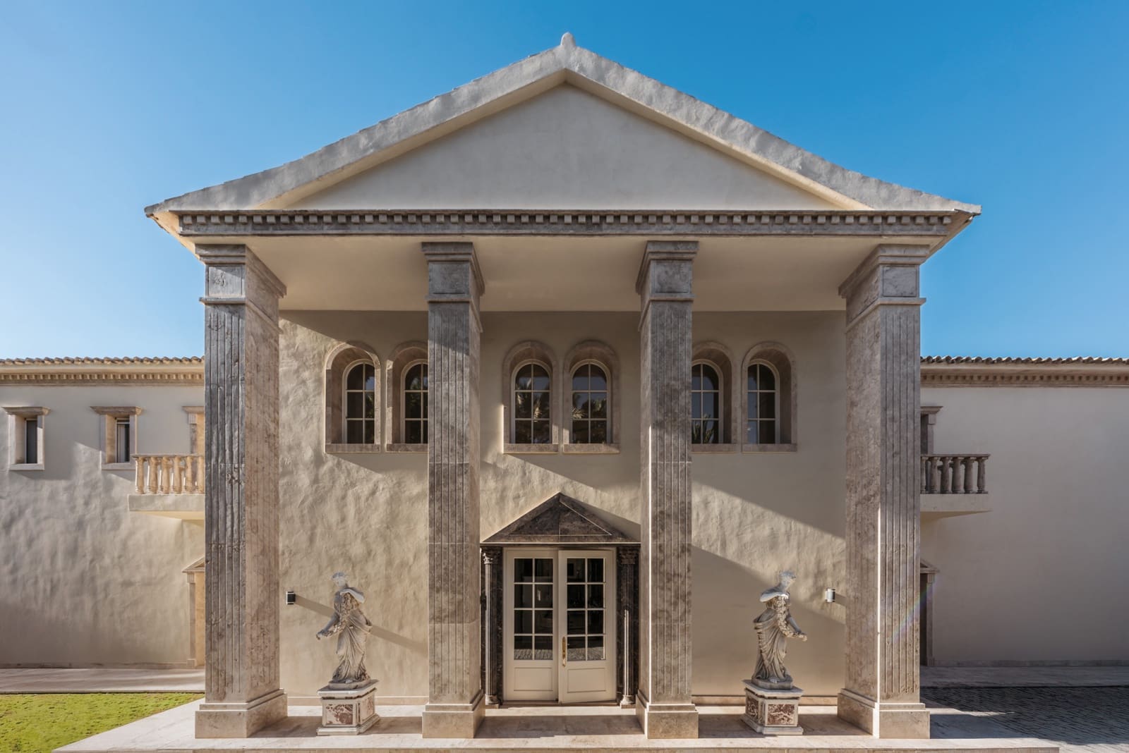 7 bedroom Villa for sale in Marbella with pool garage - € 13,000,000 (Ref: 8926559)