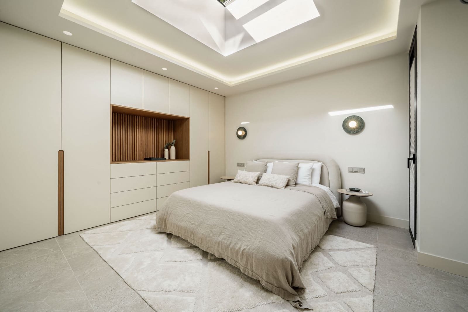 5 quarto Moradia para venda em Nueva Andalucia com piscina garagem - 2 475 000 € (Ref: 8988324)