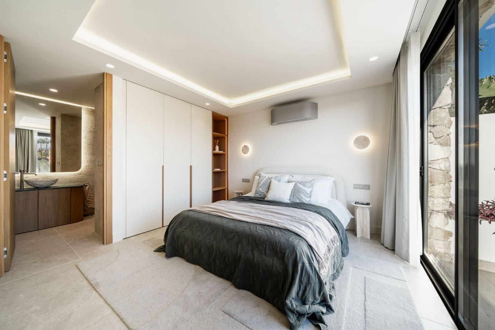 5 quarto Moradia para venda em Nueva Andalucia com piscina garagem - 2 475 000 € (Ref: 8988324)