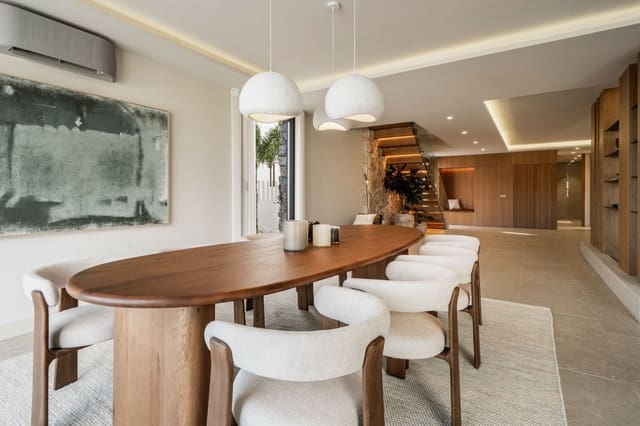 5 sypialnia Willa na sprzedaż w Nueva Andalucía Centro, Marbella z basenem garażem - 2 475 000 € (Ref: 8988324)