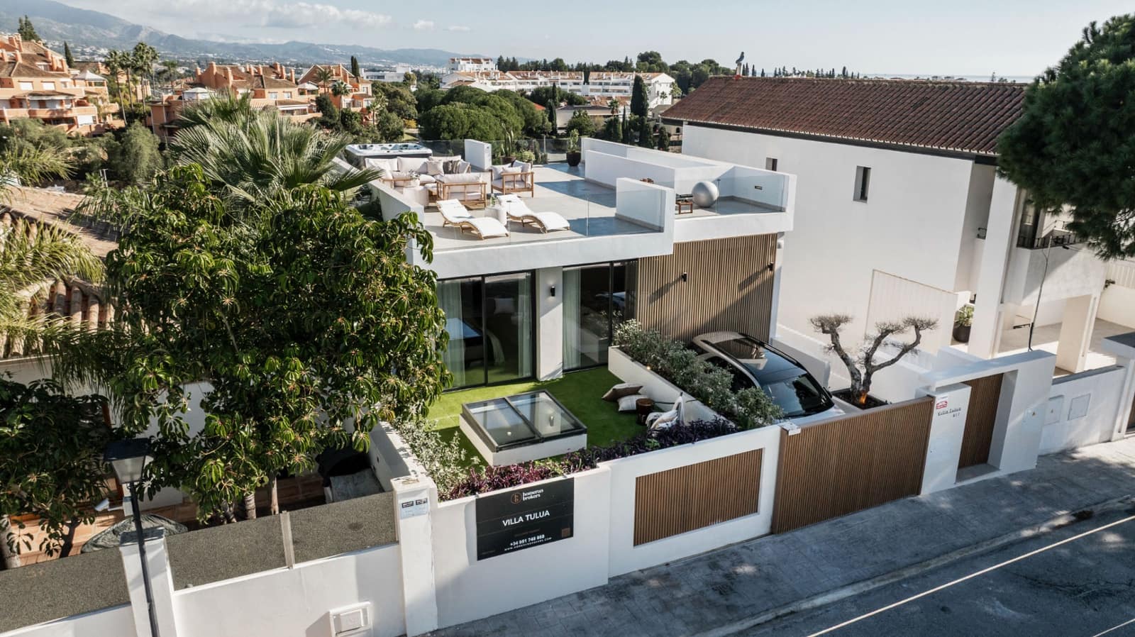 5 quarto Moradia para venda em Nueva Andalucia com piscina garagem - 2 475 000 € (Ref: 8988324)