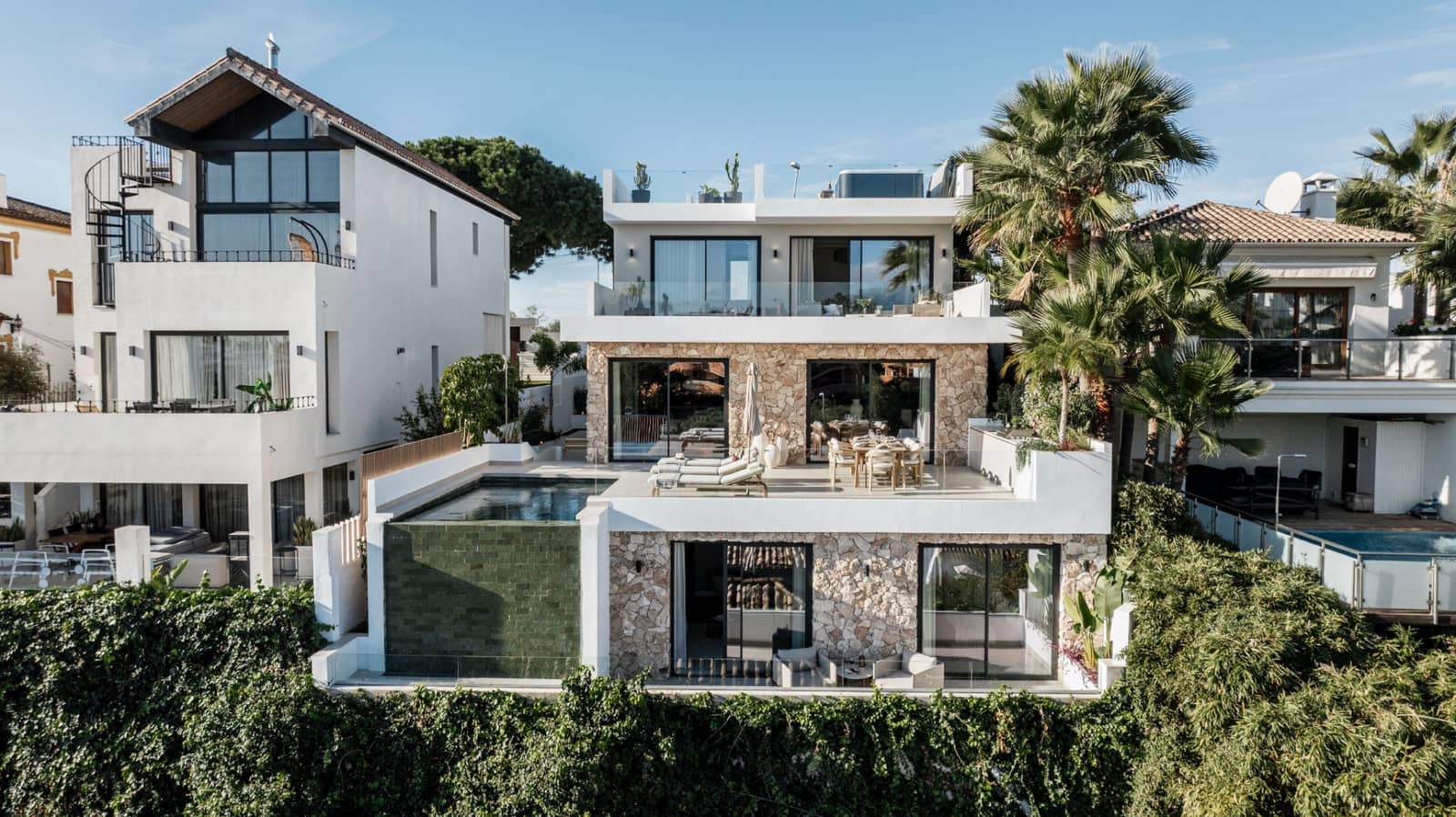 5 quarto Moradia para venda em Nueva Andalucia com piscina garagem - 2 475 000 € (Ref: 8988324)