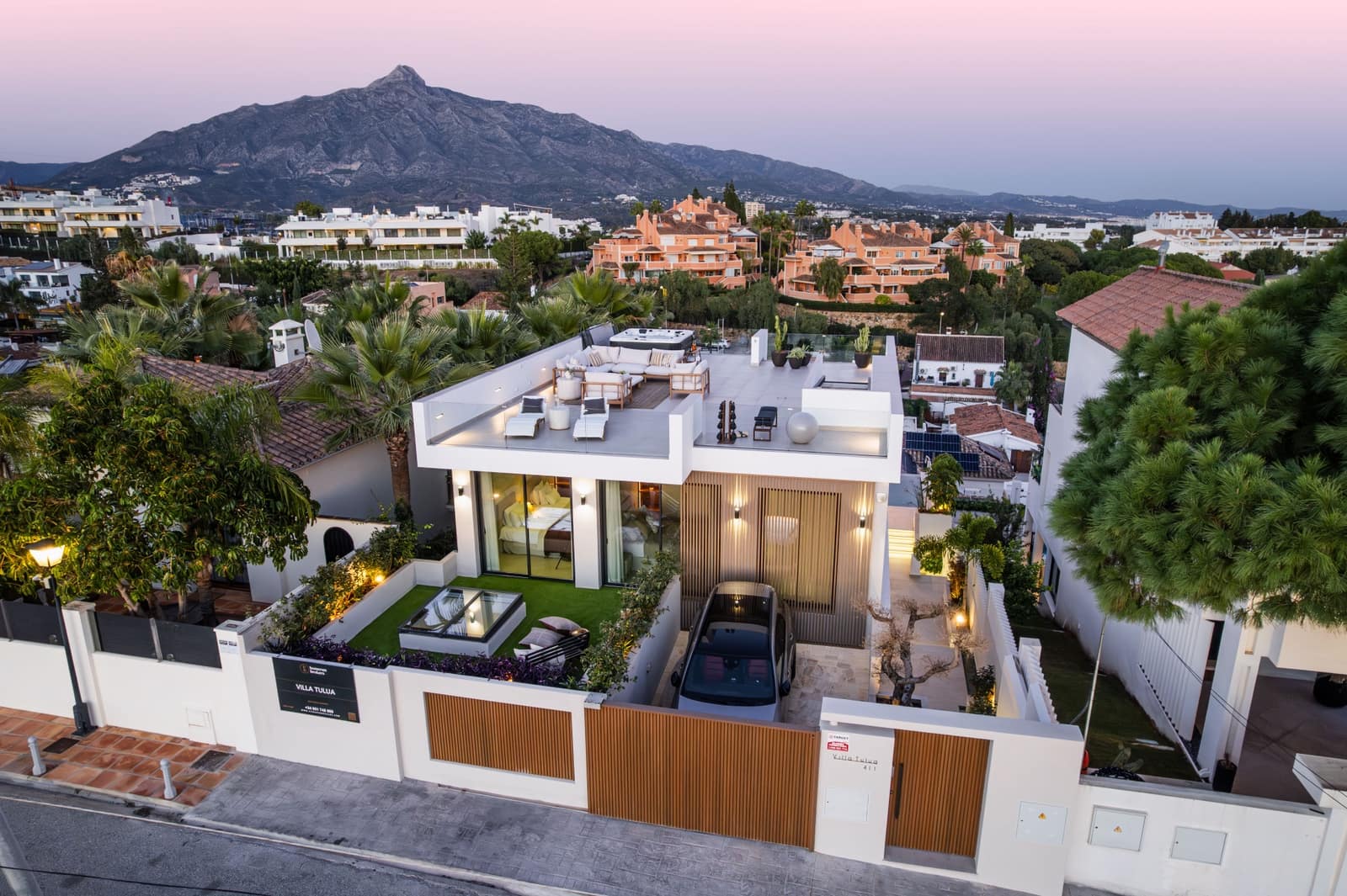 5 quarto Moradia para venda em Nueva Andalucia com piscina garagem - 2 475 000 € (Ref: 8988324)