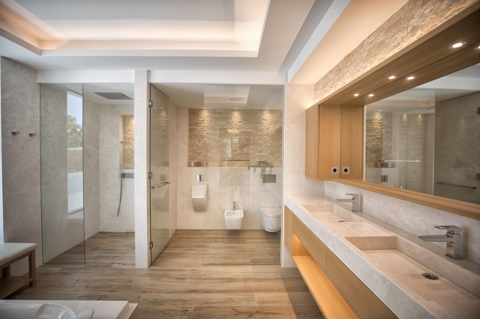 7 chambre Villa/Maison à vendre à El Paraiso avec piscine garage - 15 000 000 € (Ref: 9012181)