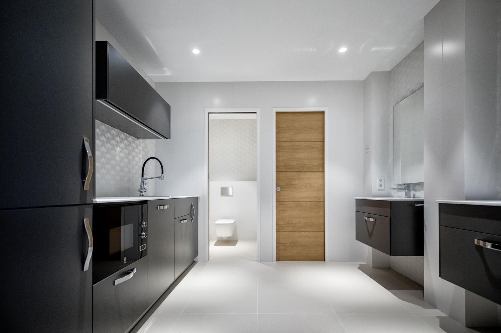 7 chambre Villa/Maison à vendre à El Paraiso avec piscine garage - 15 000 000 € (Ref: 9012181)